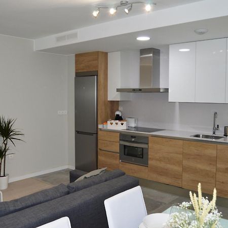 Apartamenticos Plaza Del Pilar I Zaragoza Exterior photo
